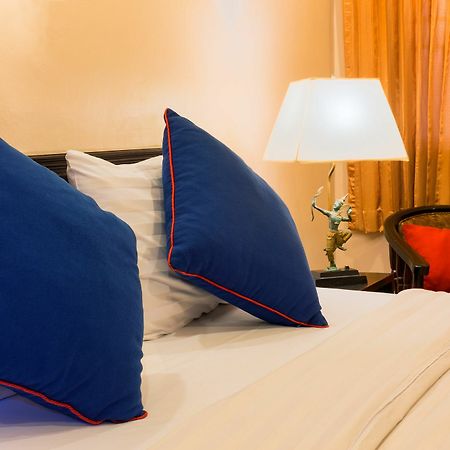 Smile House Karon Hotel Buitenkant foto