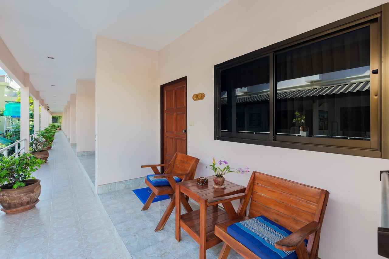 Smile House Karon Hotel Buitenkant foto