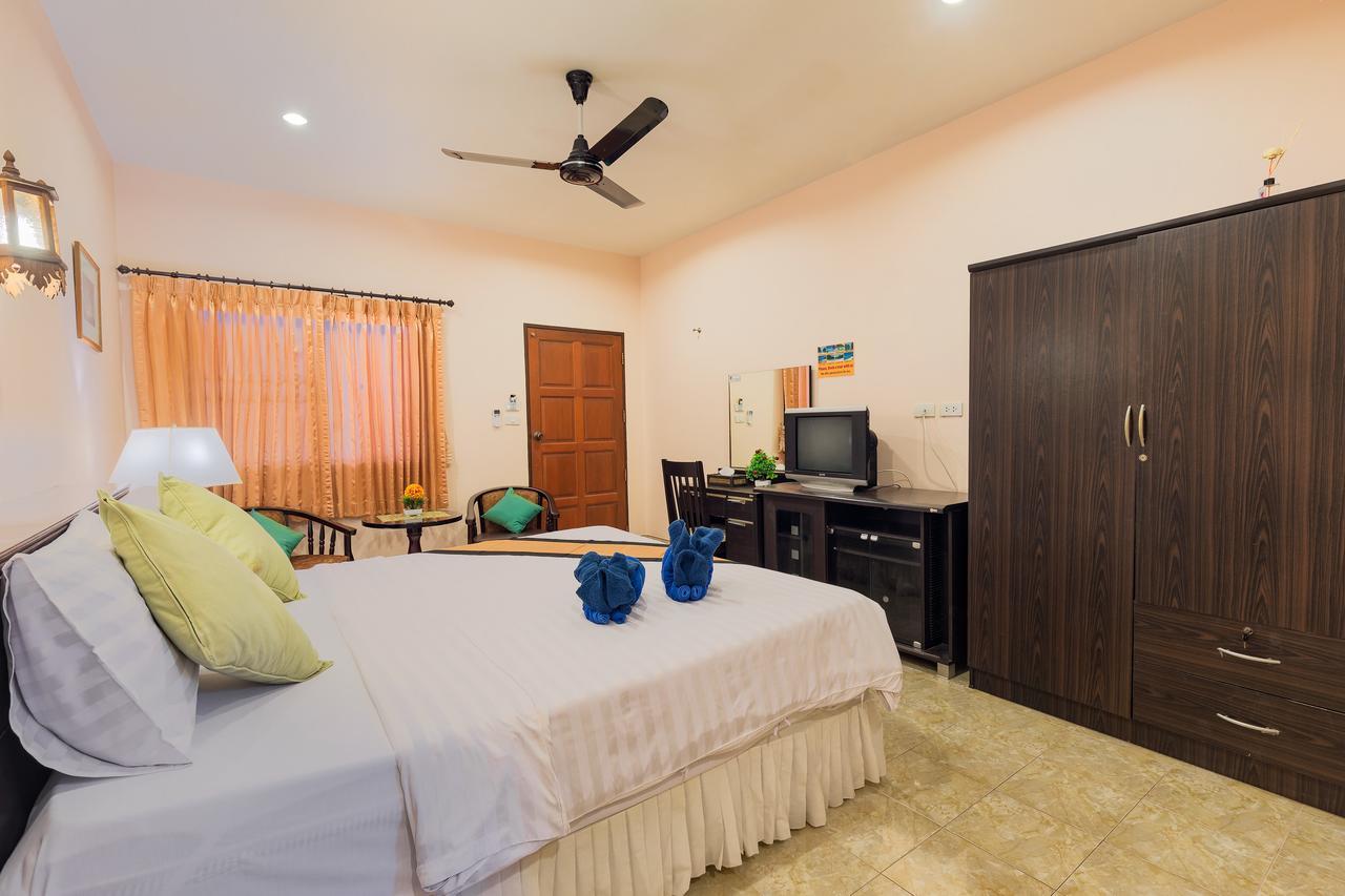 Smile House Karon Hotel Buitenkant foto