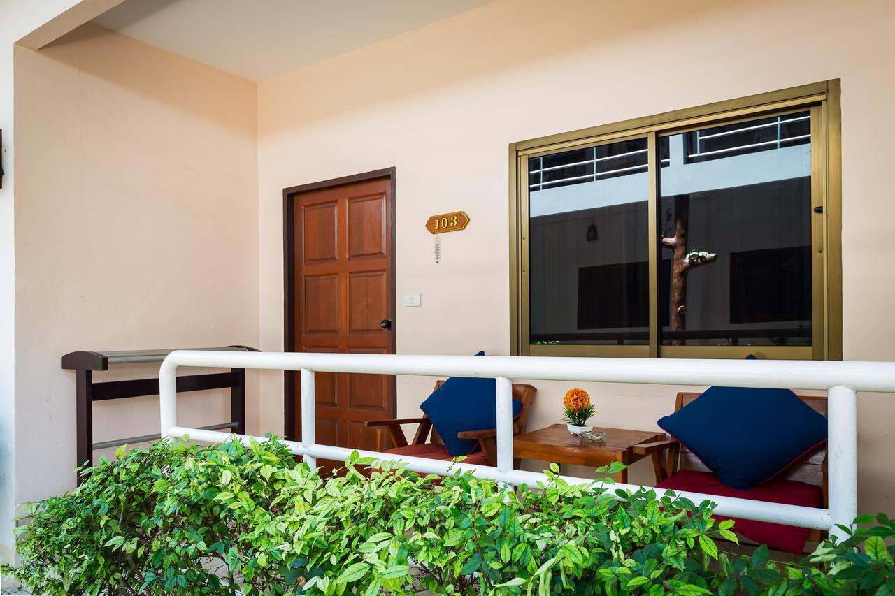 Smile House Karon Hotel Buitenkant foto