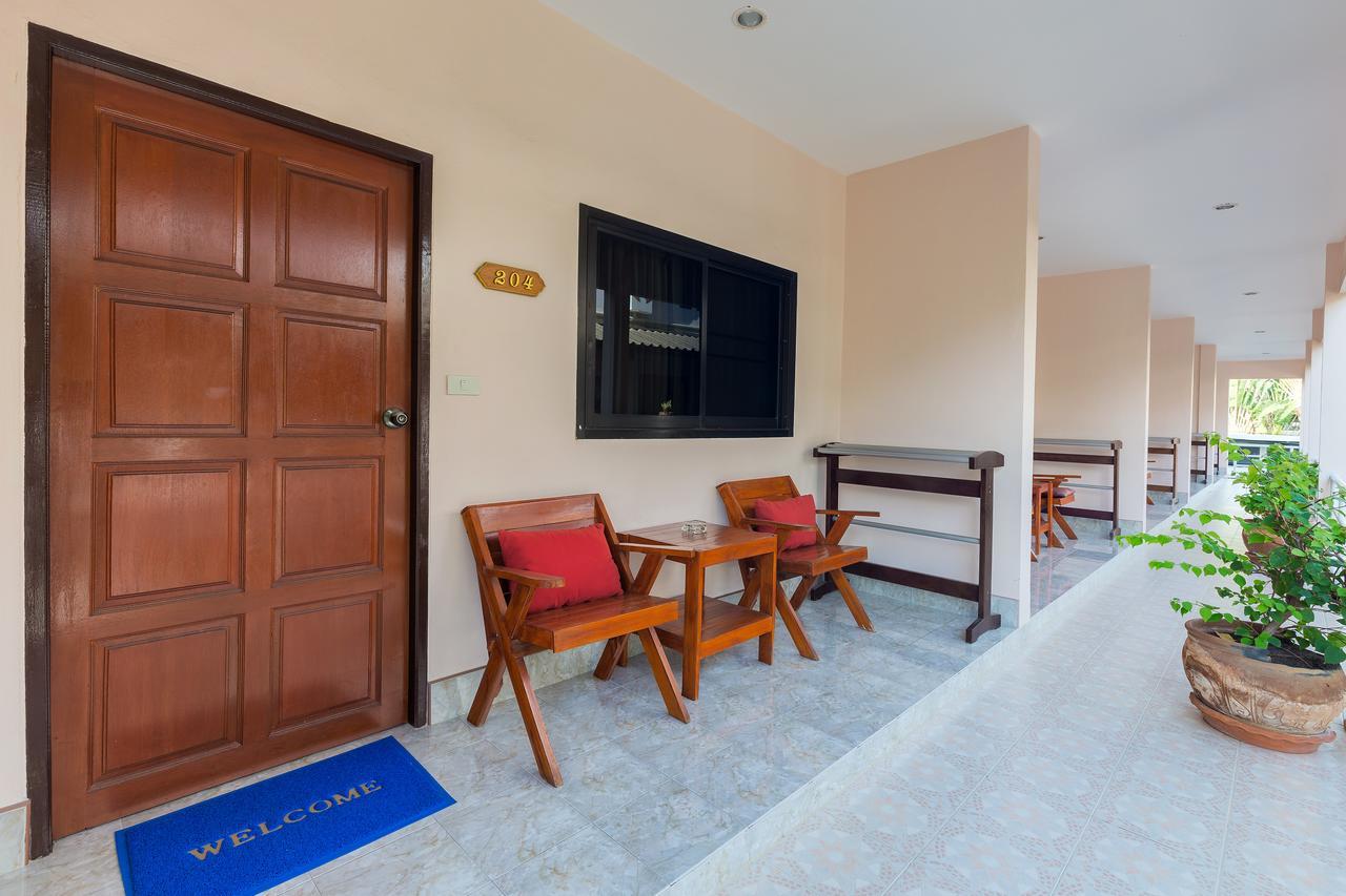Smile House Karon Hotel Buitenkant foto