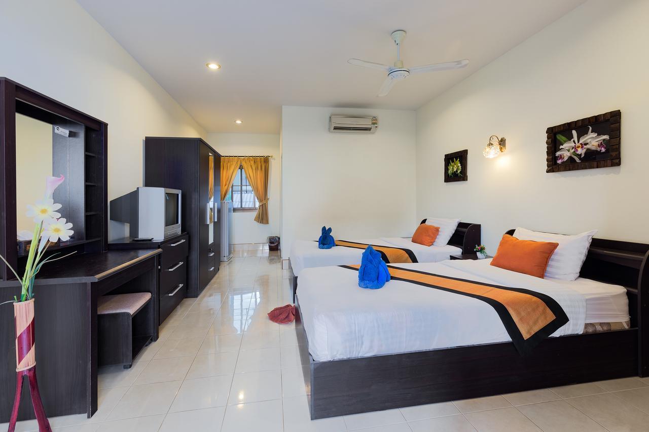 Smile House Karon Hotel Buitenkant foto