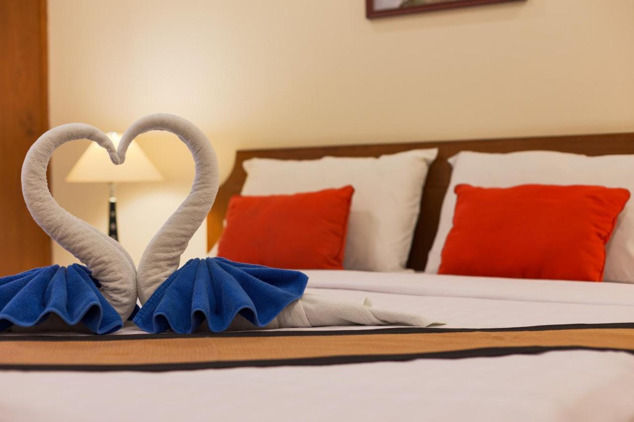 Smile House Karon Hotel Buitenkant foto