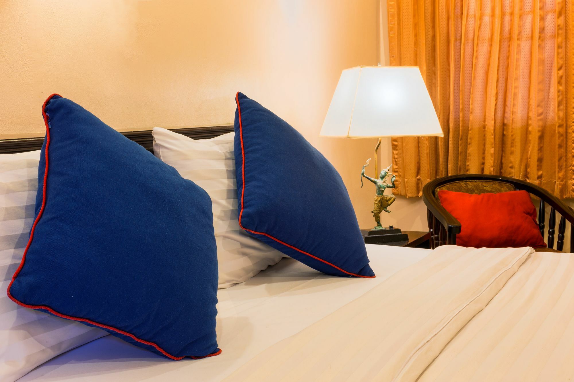 Smile House Karon Hotel Buitenkant foto